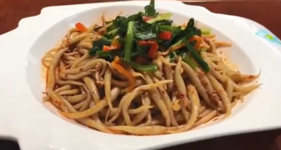 【给你们看看高端大气的崆峒农家菜】菜肉肉肉主食主食主食……五谷杂粮,牛羊鸡肉,蔬菜野菜全都
