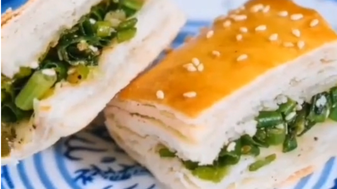 #2018年度神动态#  香葱酥饼,好吃又简单,分分钟教你学会它!get。