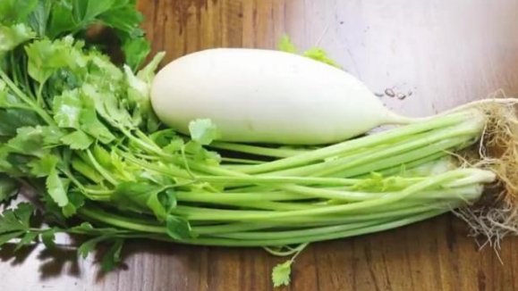 【水煎饺子】“冬至不端饺子碗,冻掉耳朵没人管”,北方今天又双叒叕要吃饺子啦!试试这个家庭版