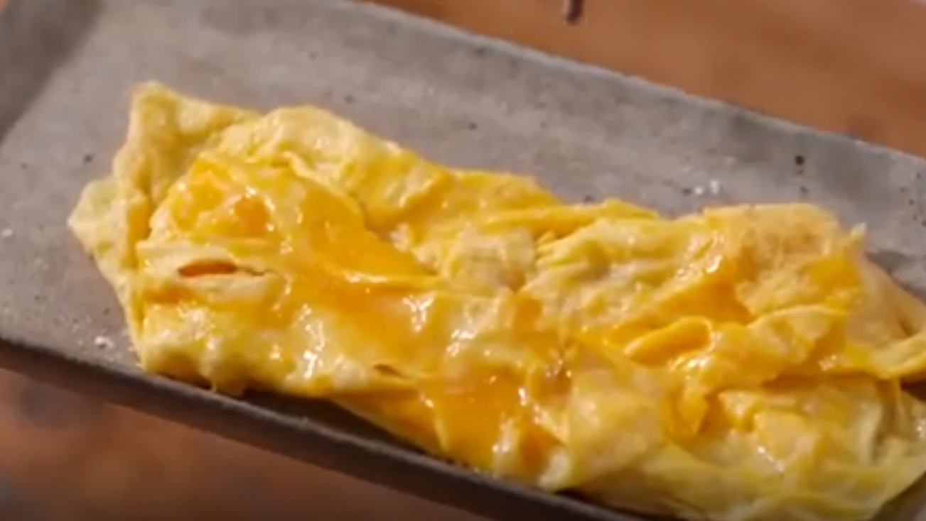 【你确定你会炒鸡蛋?】听上去煎蛋、炒蛋只是家常便饭,但怎么让你的鸡蛋炒的更加上档次?有一种