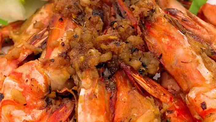 #美食秀场#完胜西餐厅的快手蒜香黄油虾!