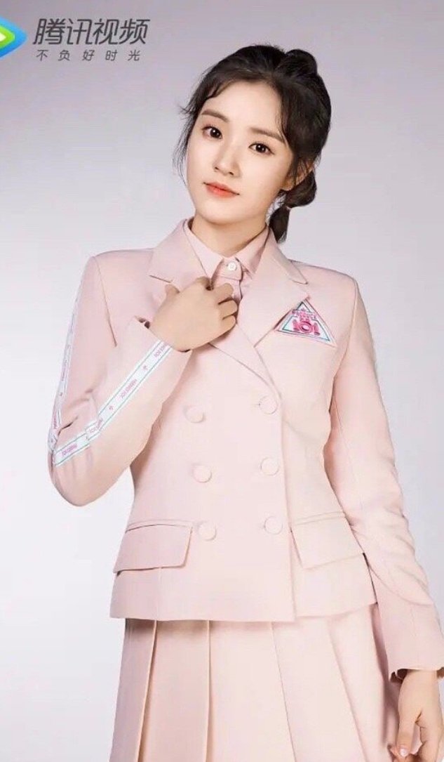 青春有你2# 来看看张楚寒,宋昭艺,艾依依在青你2