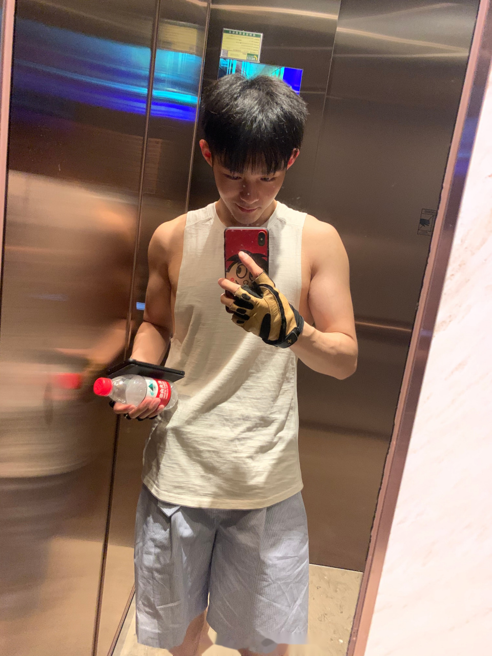 我感觉我还能再壮点,潘宥诚.