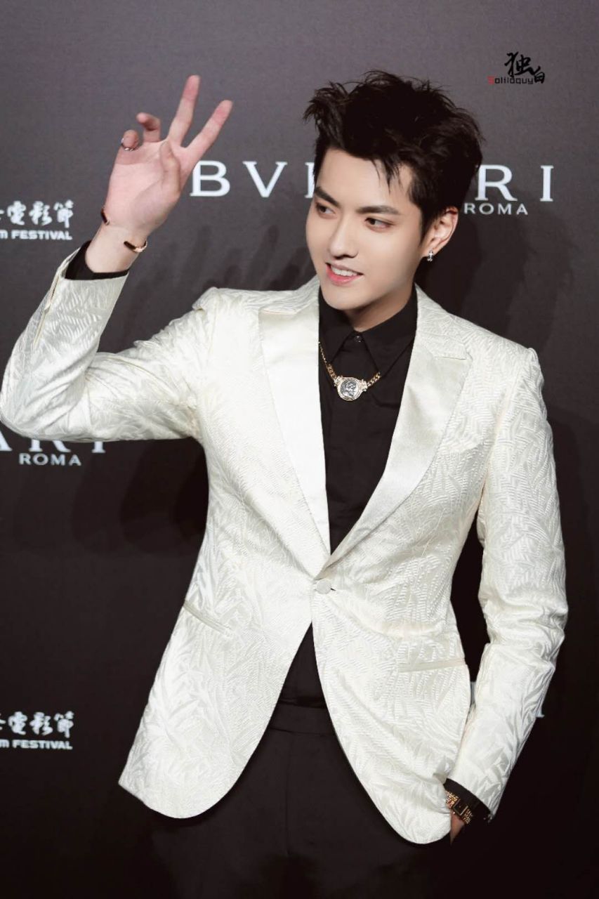 吴亦凡 wyf[鲜花]@吴亦凡