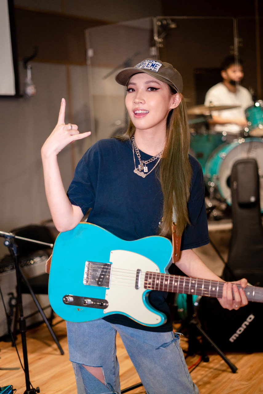 【karencici开首场个唱揪李友廷唱《谁》 誓言用音乐