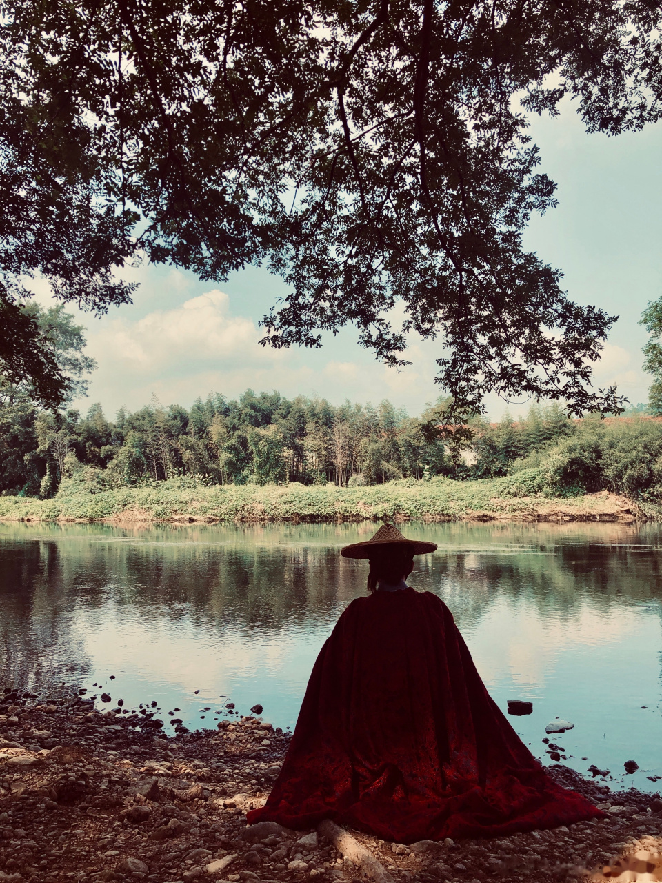 寒江孤影江湖故人  相逢何必曾相识