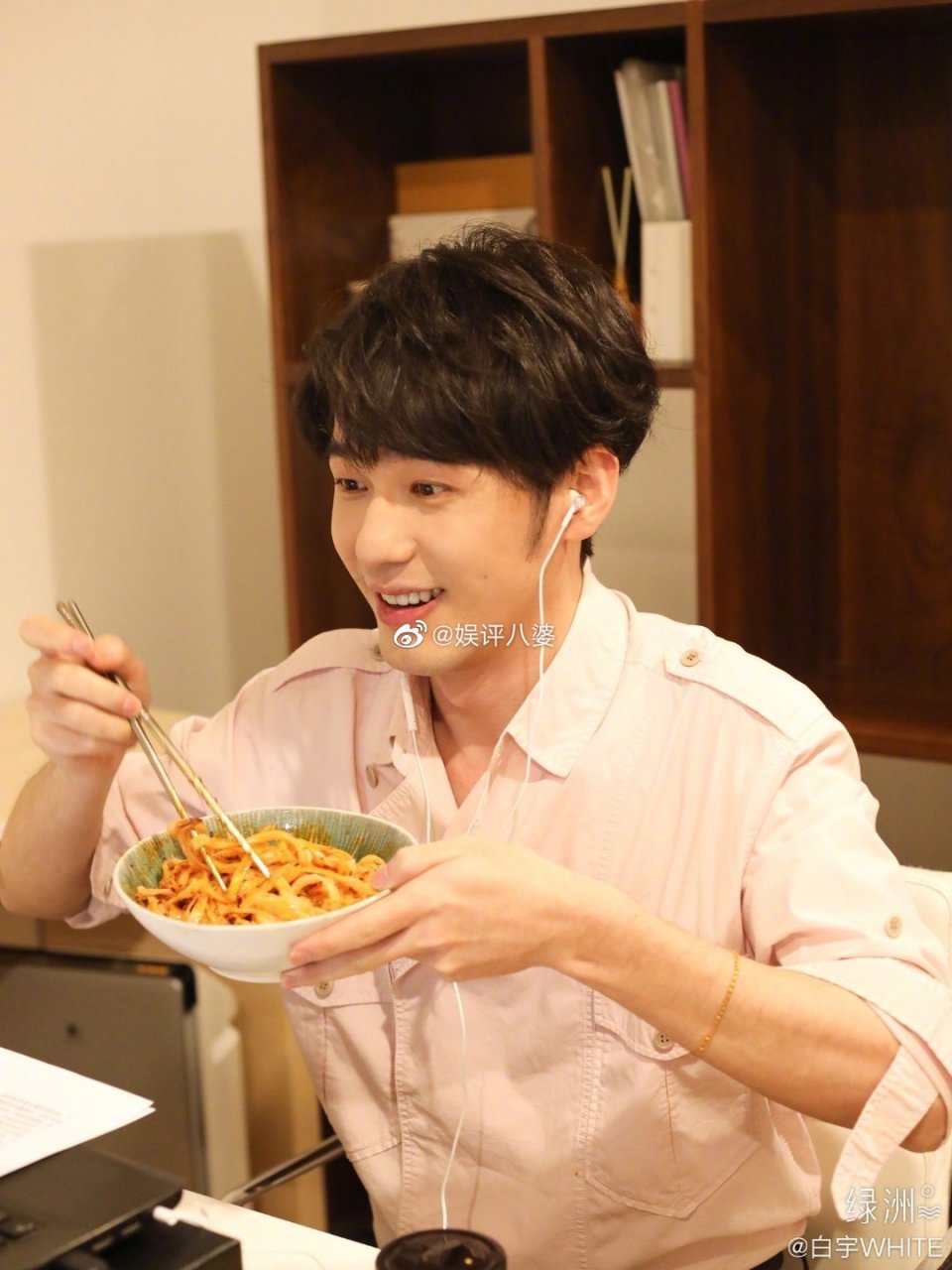 最美腰臀比原来是小鸟胃[爱你]期待干面人白宇待播剧[爱你]