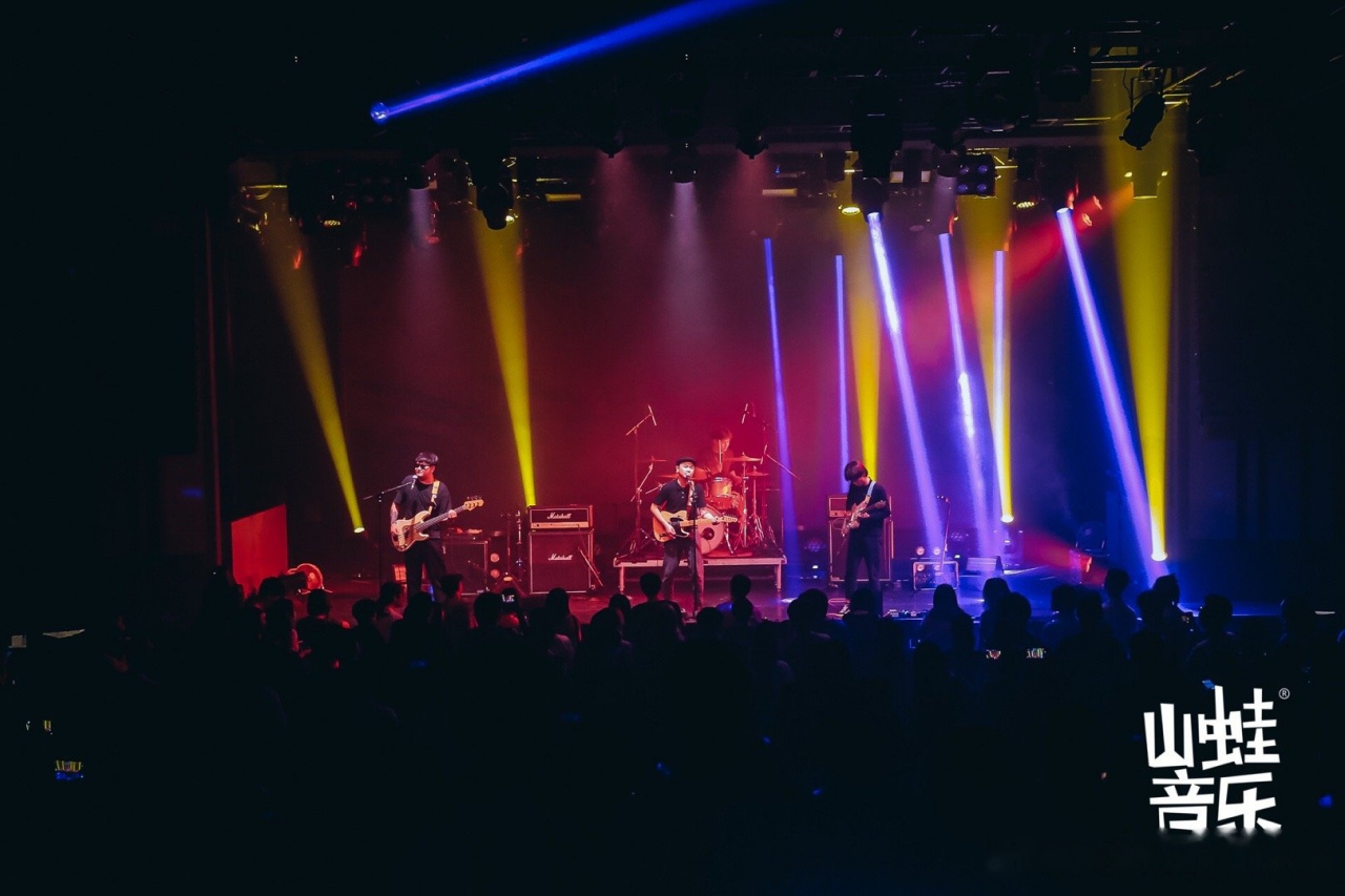 前日上海回顾[微风] 专业的场地vaslive瓦肆现场 主办山蛙音乐辛苦!