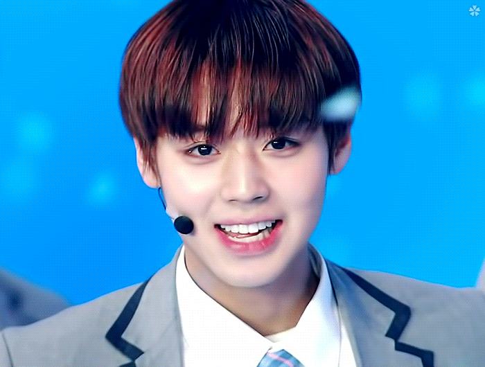 见过最好看的桃花眼 朴志训的名品桃花眼 不管笑不笑,都是无比迷人的