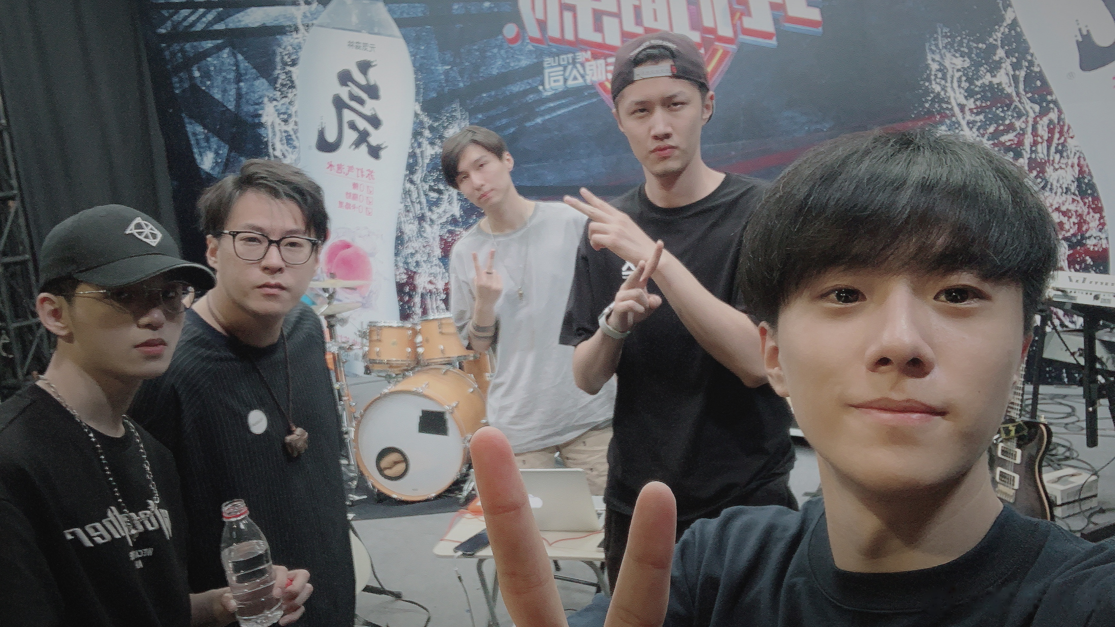 和兄弟们的第一个520[爱你] 也是泰山和珍妮的第一年.[鲜花]