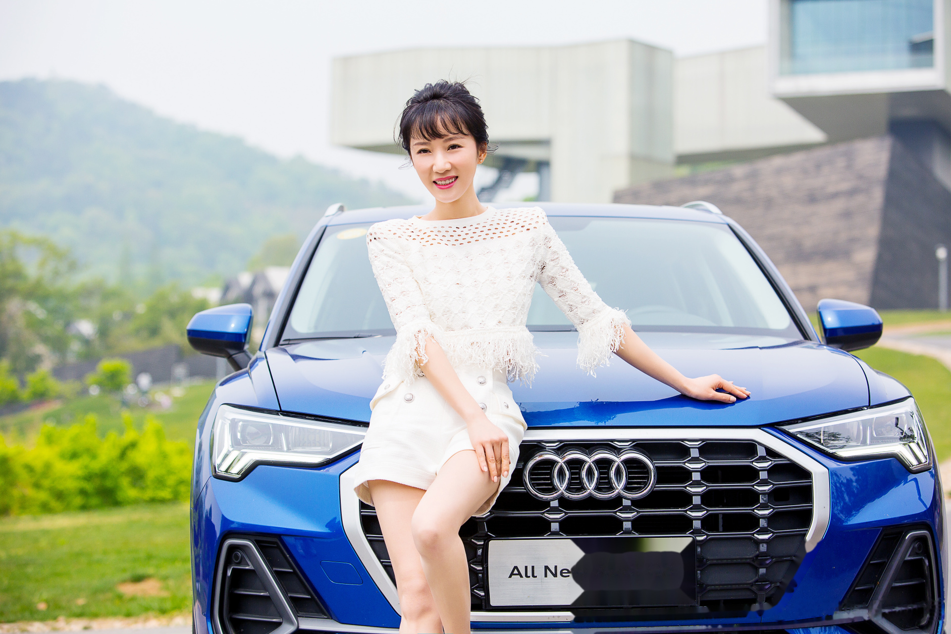 全新奥迪q3致享官—李念,倾城微笑.