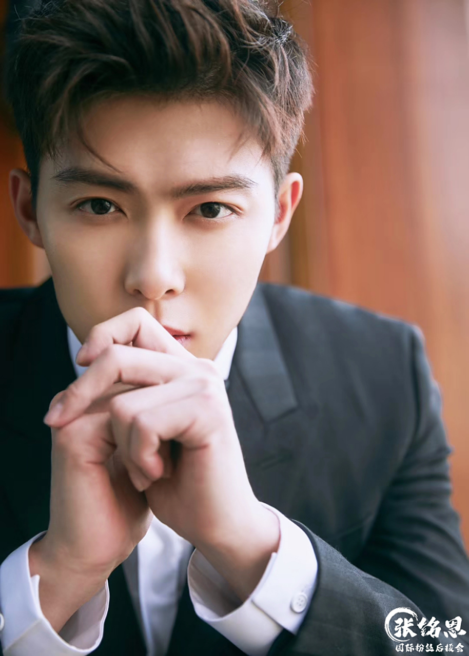 [给你小心心]向全世界安利张铭恩 张铭恩个人向: 1995年出生的他今年