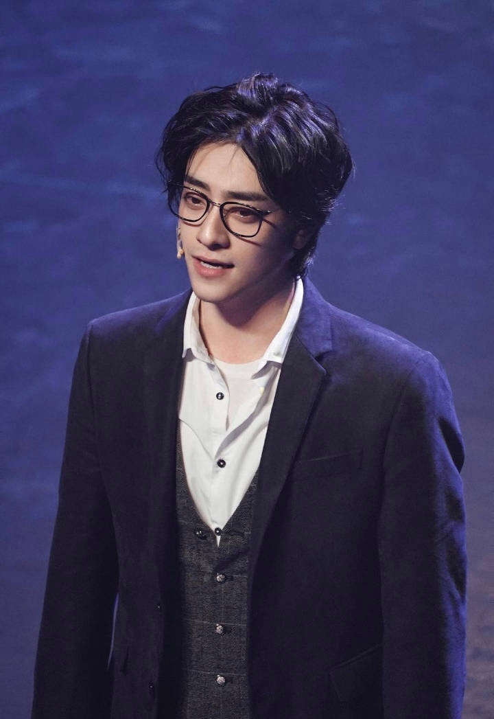 一路勇敢无畏的摘星人,音乐剧演员@郑云龙dl 生日快