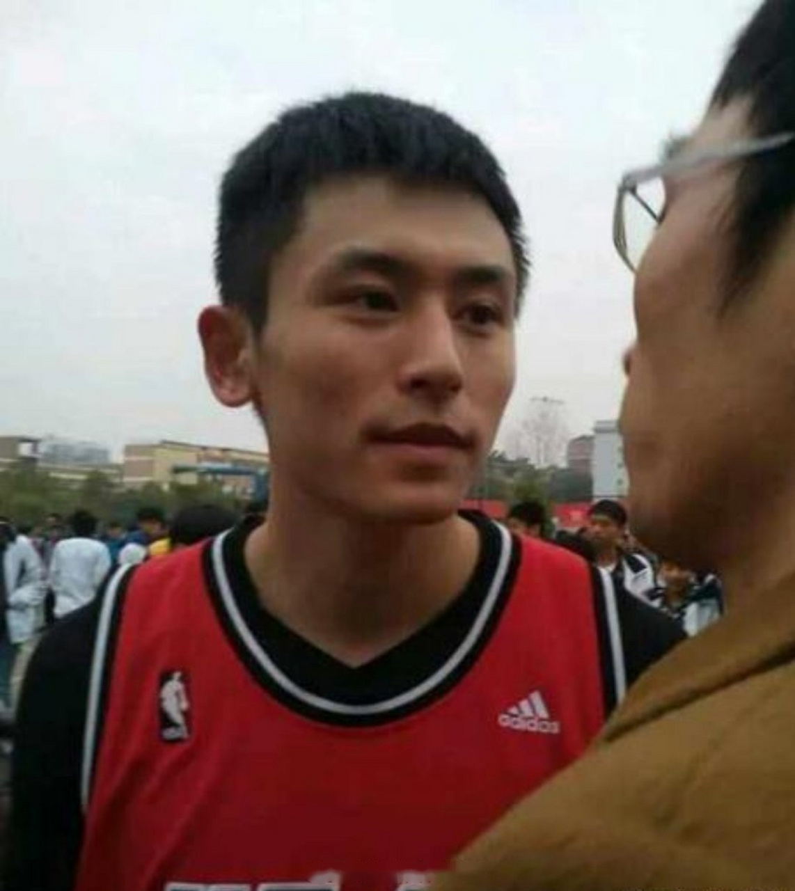 有网友称张哲瀚和虞书欣在一起过?感觉他俩完全是两个世界的人啊.