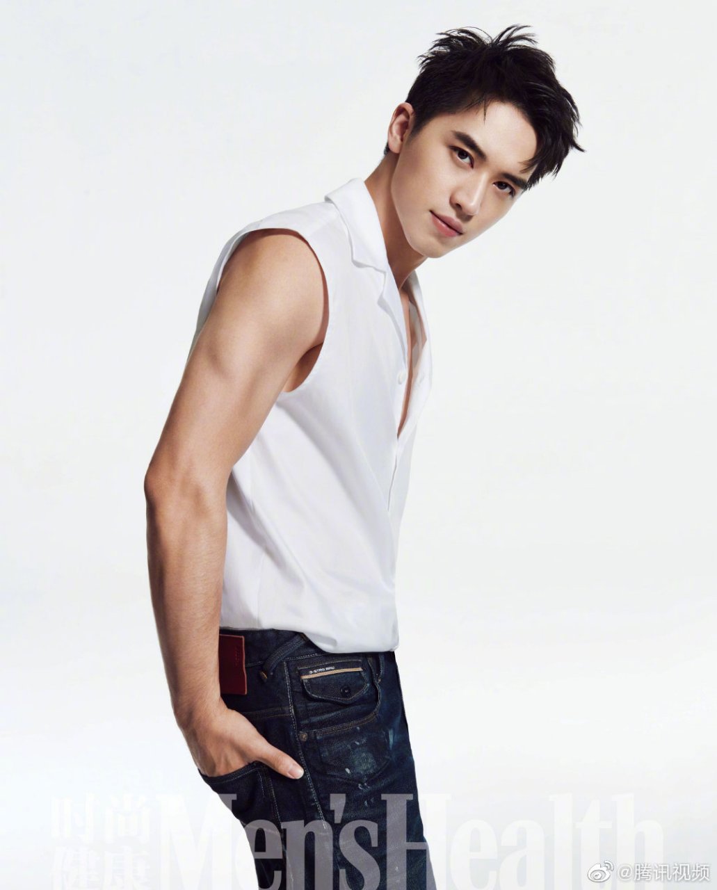 许魏洲是率性洒脱,温暖阳光,青春活力的时尚运动系男友,这样的肌肉