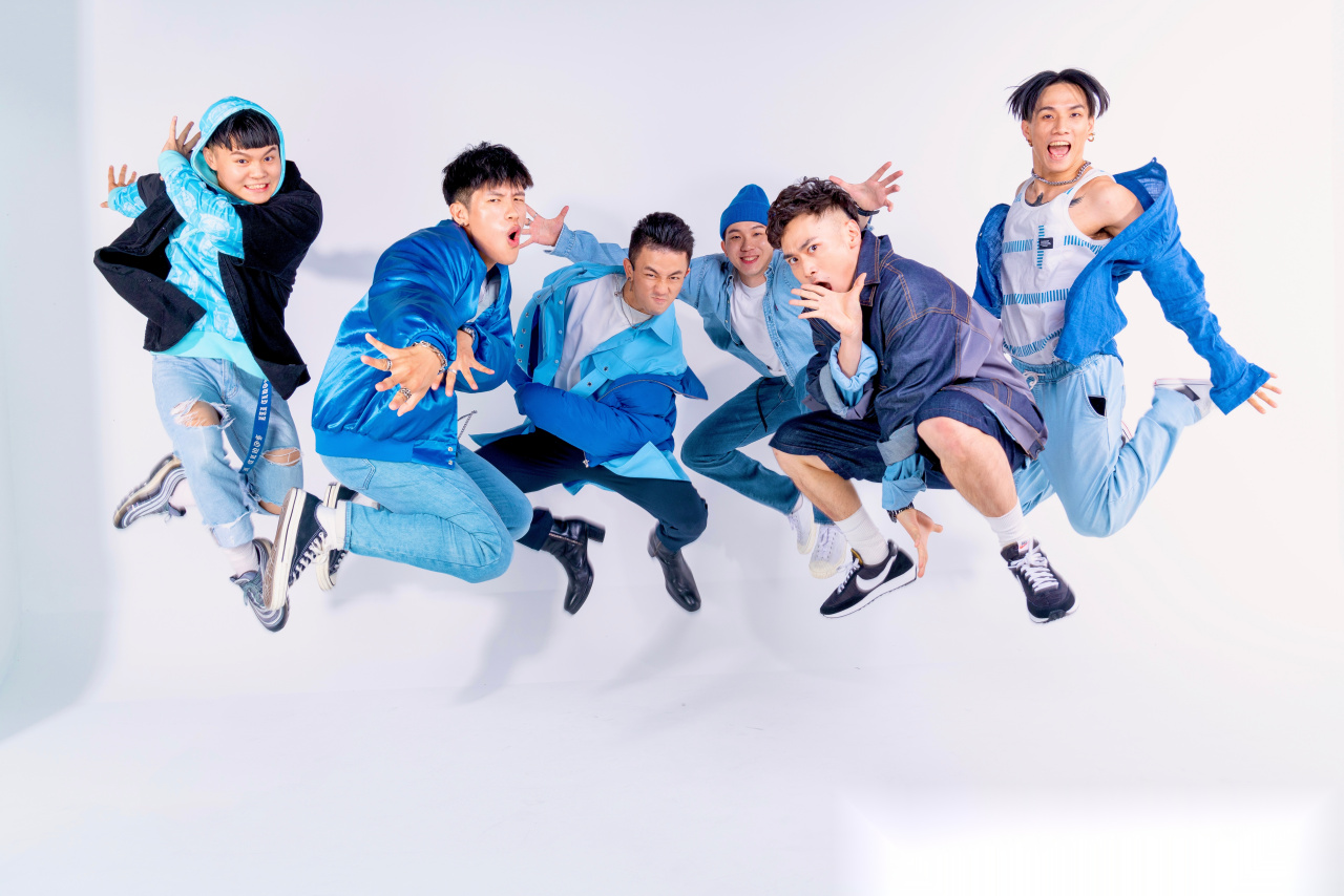 淋雨ranny 舞团"hizam"持续努力飞翔着