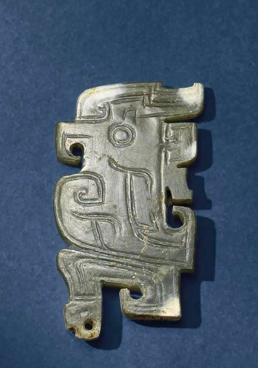 125万港币成交价的商代青玉鹦鹉簪首,同类器的最高价