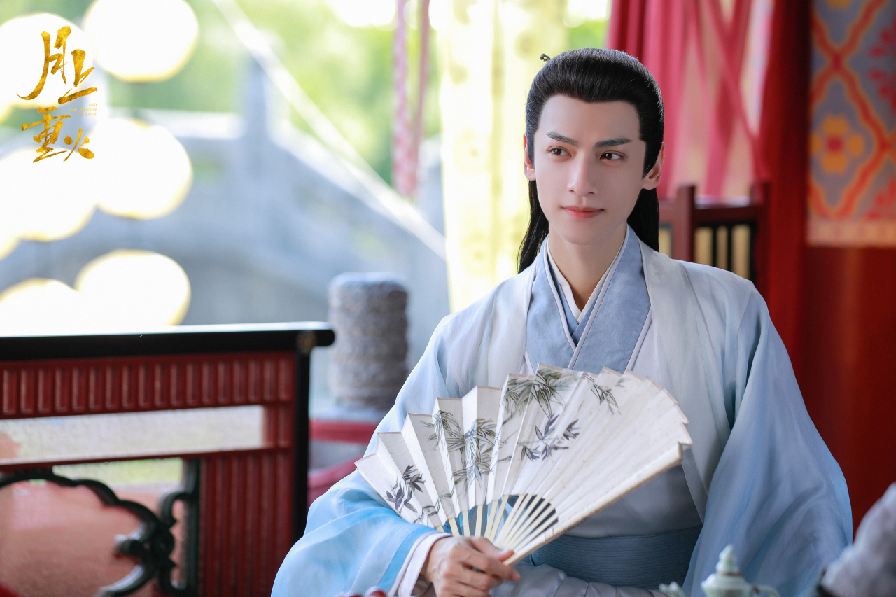 罗云熙月上重火# 月上谷"检察官"上官透@罗云熙leo 上线找寻姨母遗