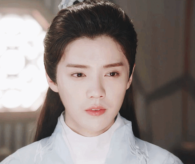 回顾鹿晗古装白月光长生,意气风发,翩翩少年,古装造型也太嫩了吧,超有