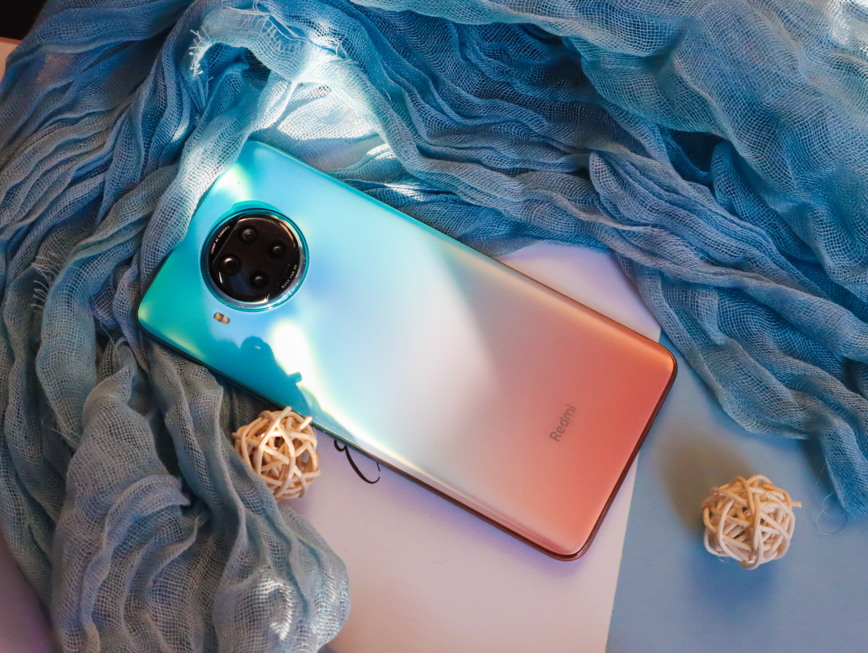 redmi note 9 pro这个湖光秋色的配色是真的好看!