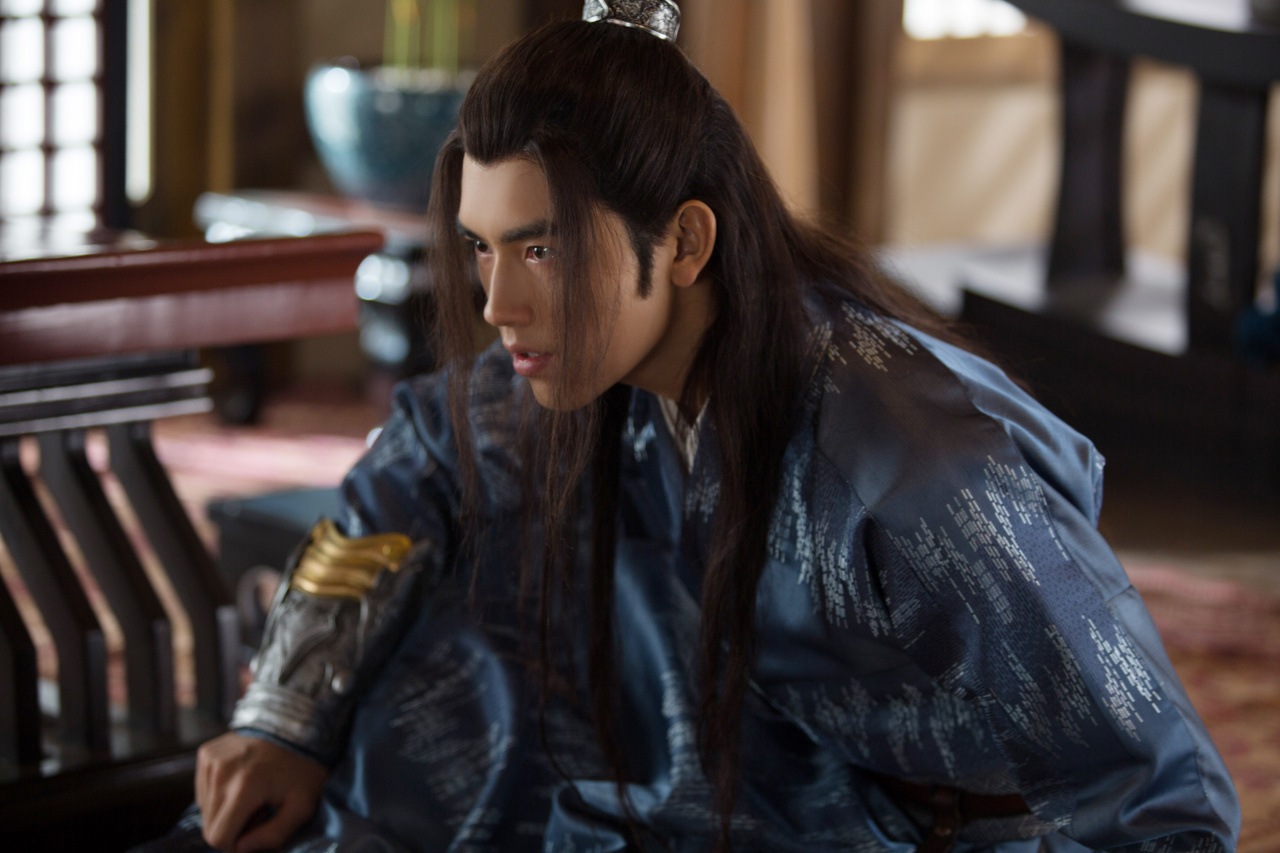 周四至周日每晚8:00爱奇艺芒果tv, 同步更新,新