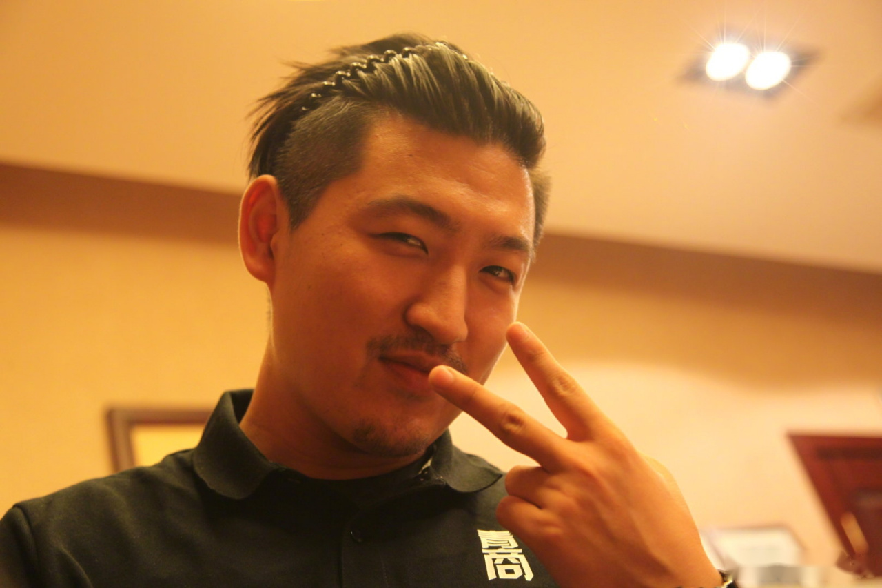 新相亲大会#三号男嘉宾是不是很帅气呢?