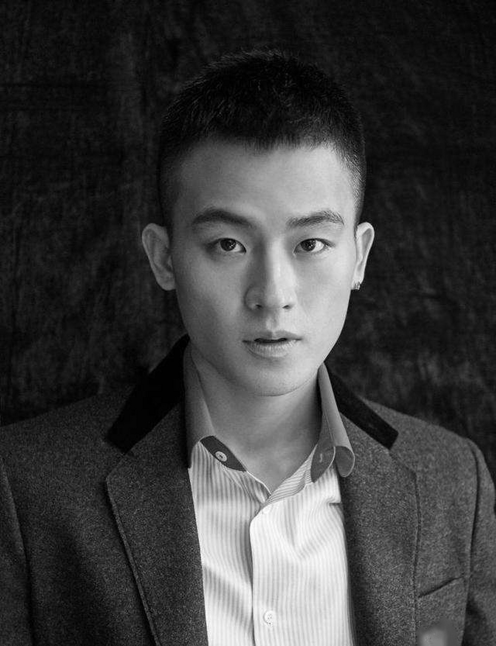 电视剧《生吞》男女主欧豪,王玉雯,这个阵容你期待吗?