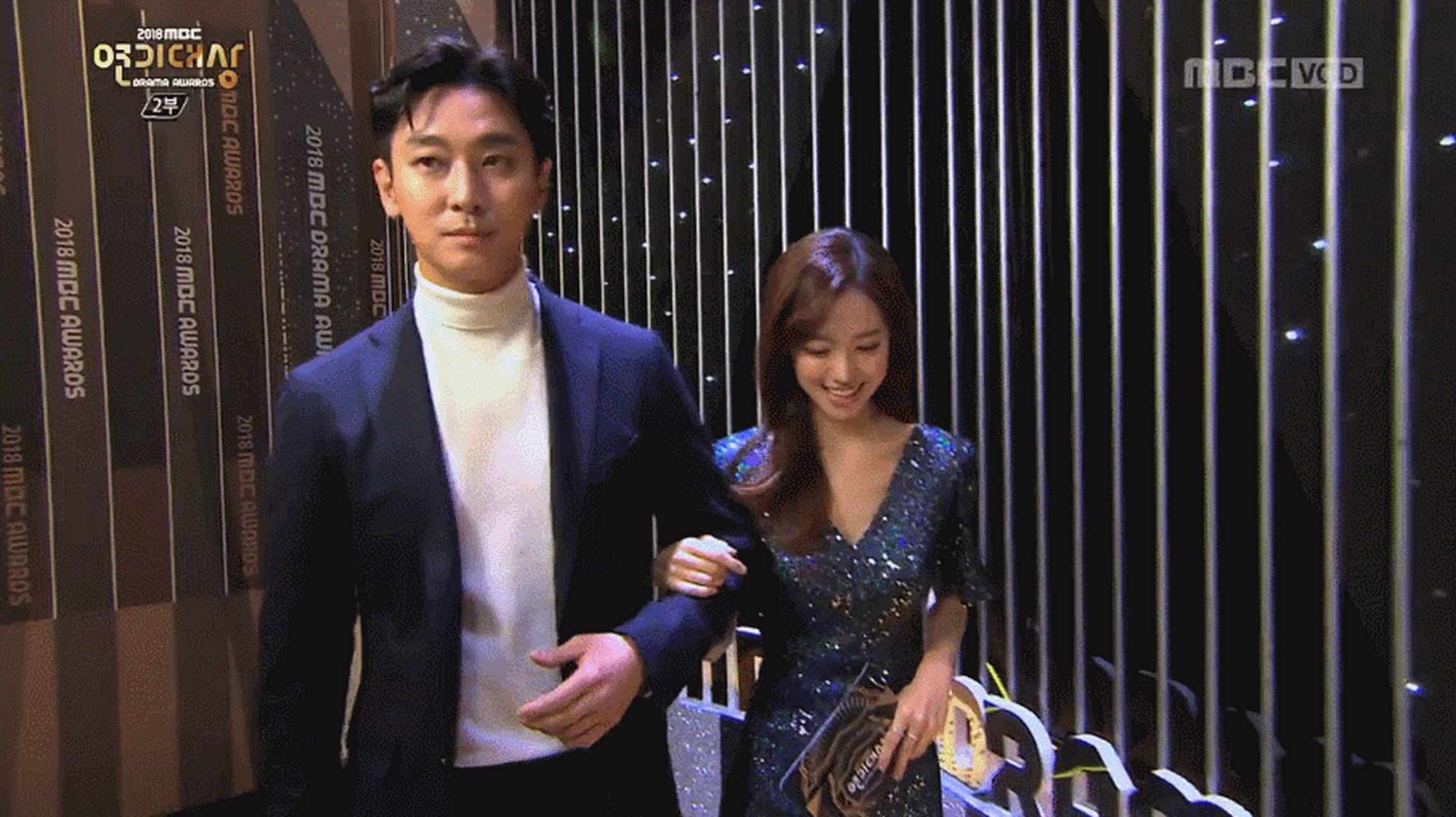 陈世妍mbc演技-大赏颁奖礼花絮图.