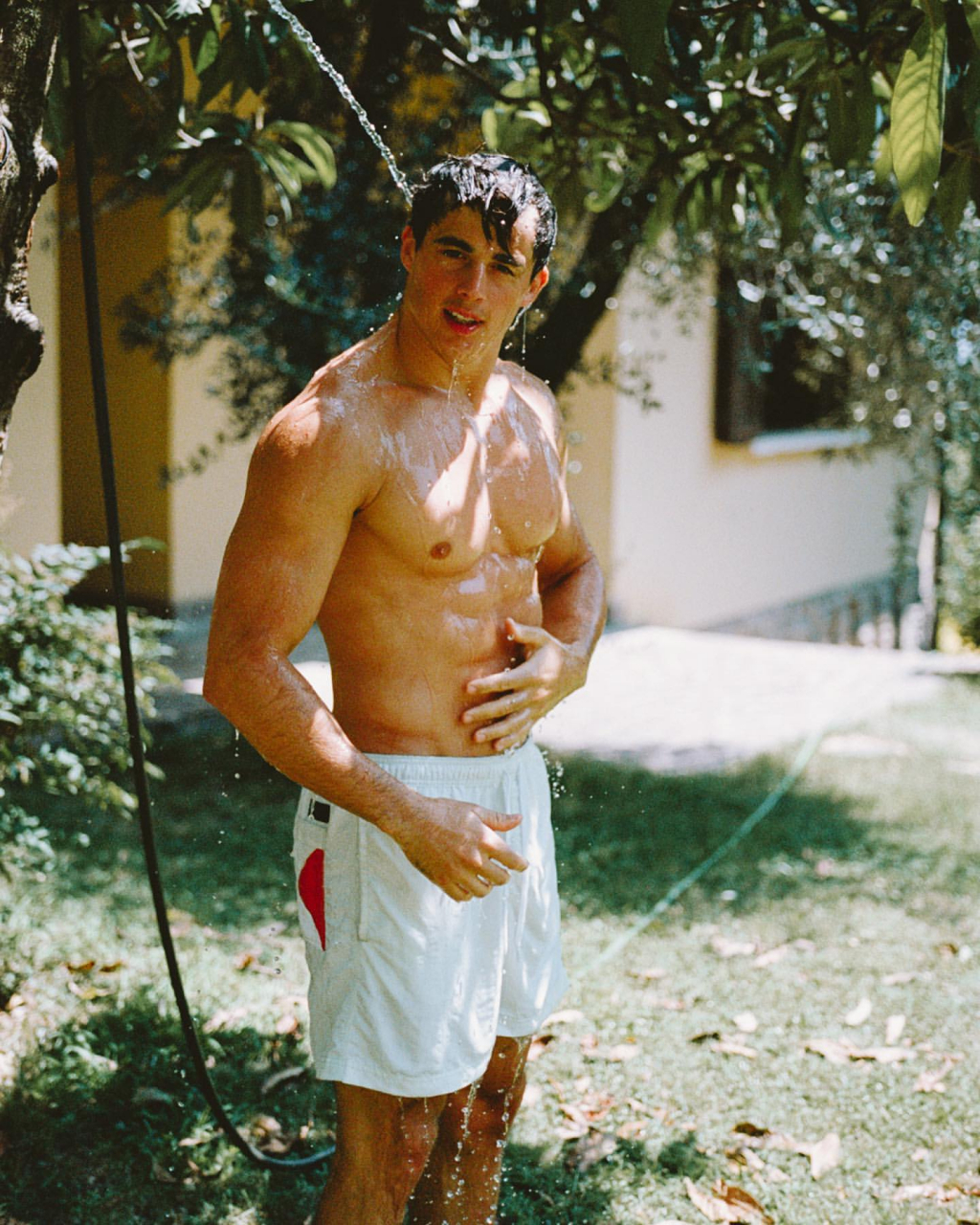 pietro boselli性感新写真幕后美图大赏![期待][色][舔屏][亲亲]