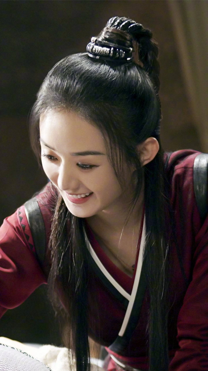 有翡角色剧照##赵丽颖周翡#   超级期待有翡,这位带刀女子冲鸭!