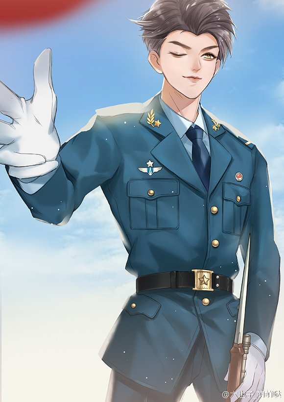 穿上军装的黄子韬好一个意气风发的少年郎,甚至还有了些军人特有的