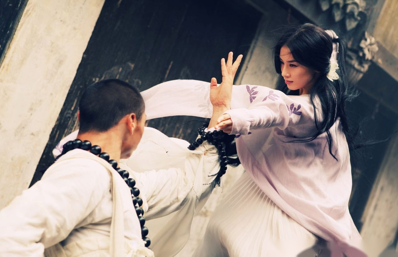 电影中的新经典影视作品,片中敢爱敢恨妖气尚存英气锋锐的白素贞形象