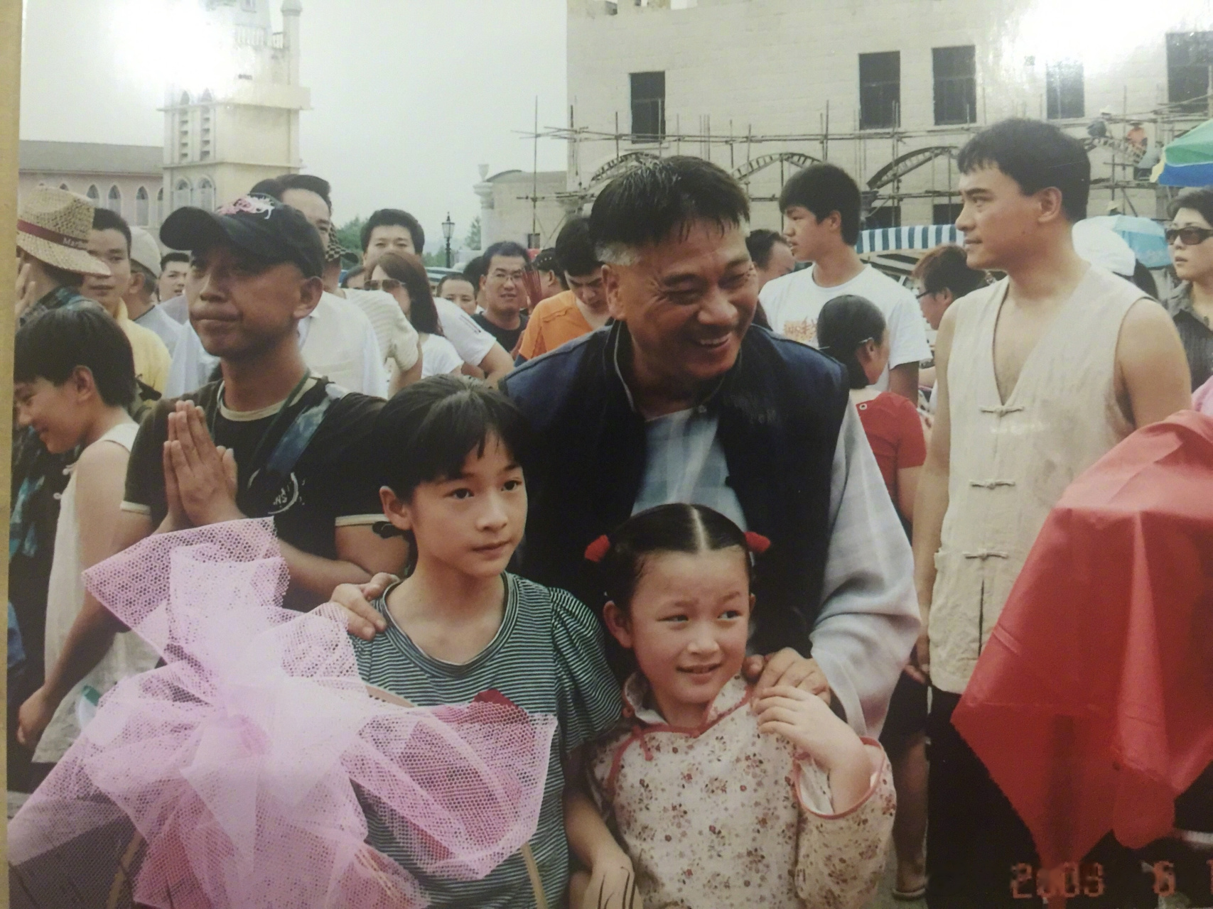 达叔,一路走好还记得小时候和您合作的时候您对我那么照顾,无论是生活