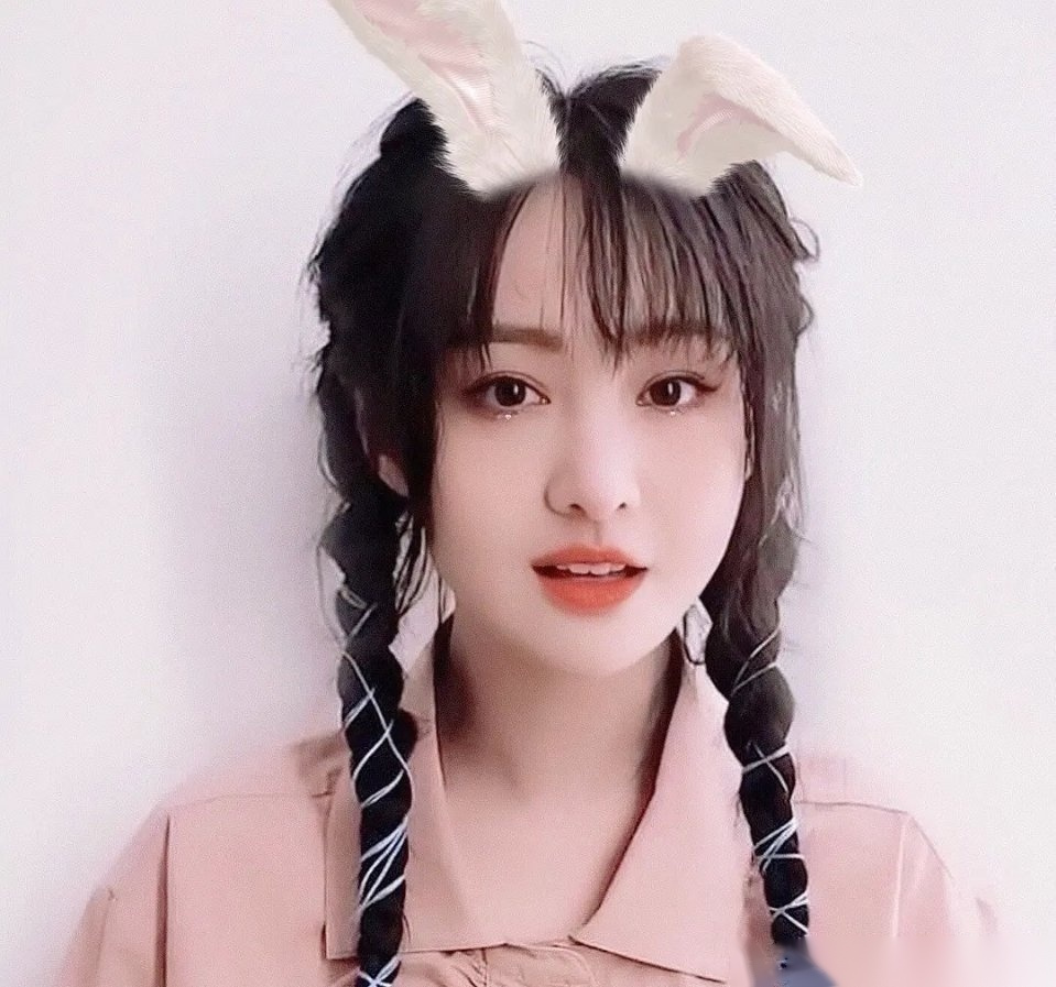 郑爽彩绳编发# 郑爽双马尾编发造型合集 小爽是仙女吧,双马尾造型太