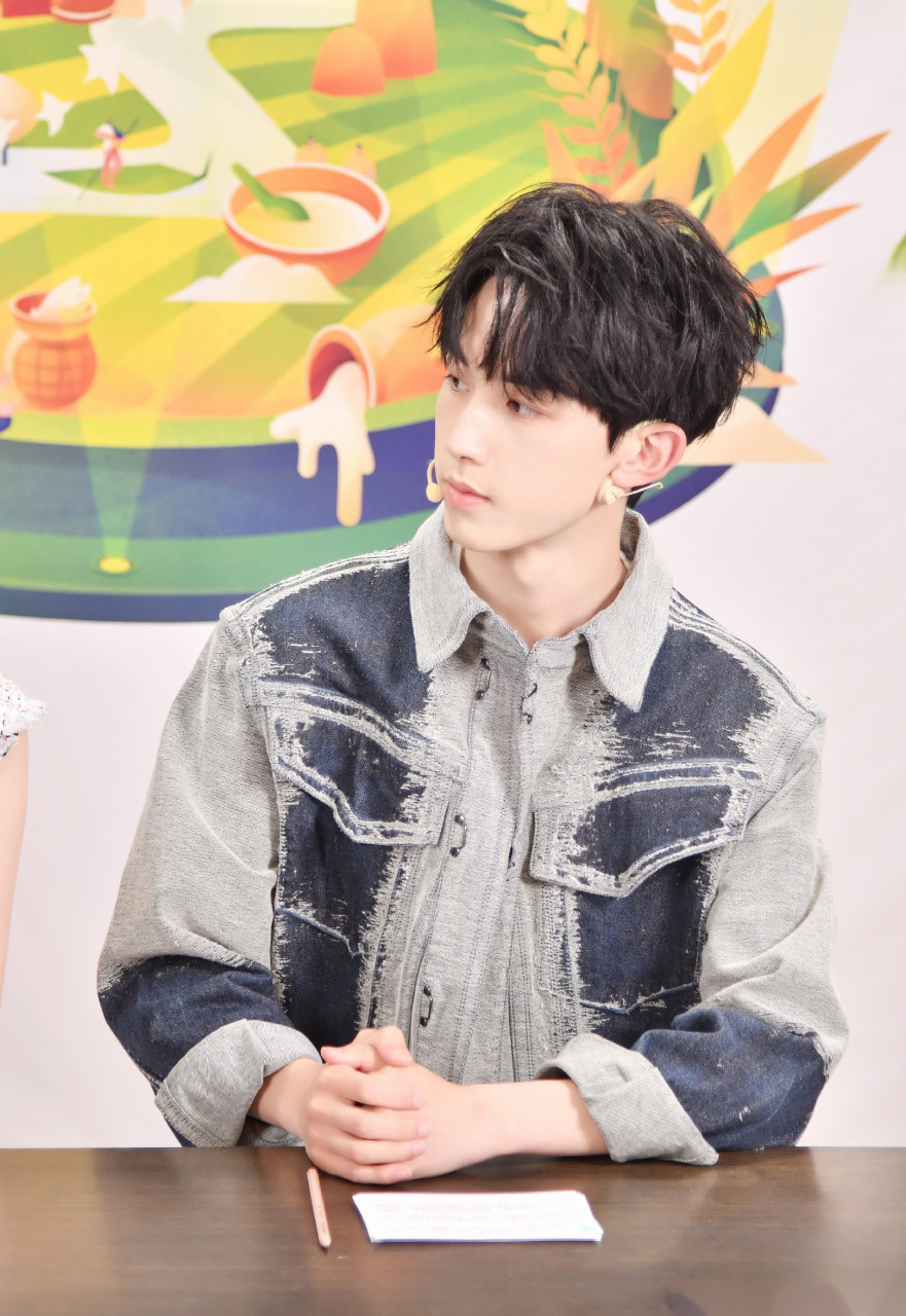 郭俊辰 现场果然吃嗨了,在线喊话妈妈购买变蛋,大家也心动了吗