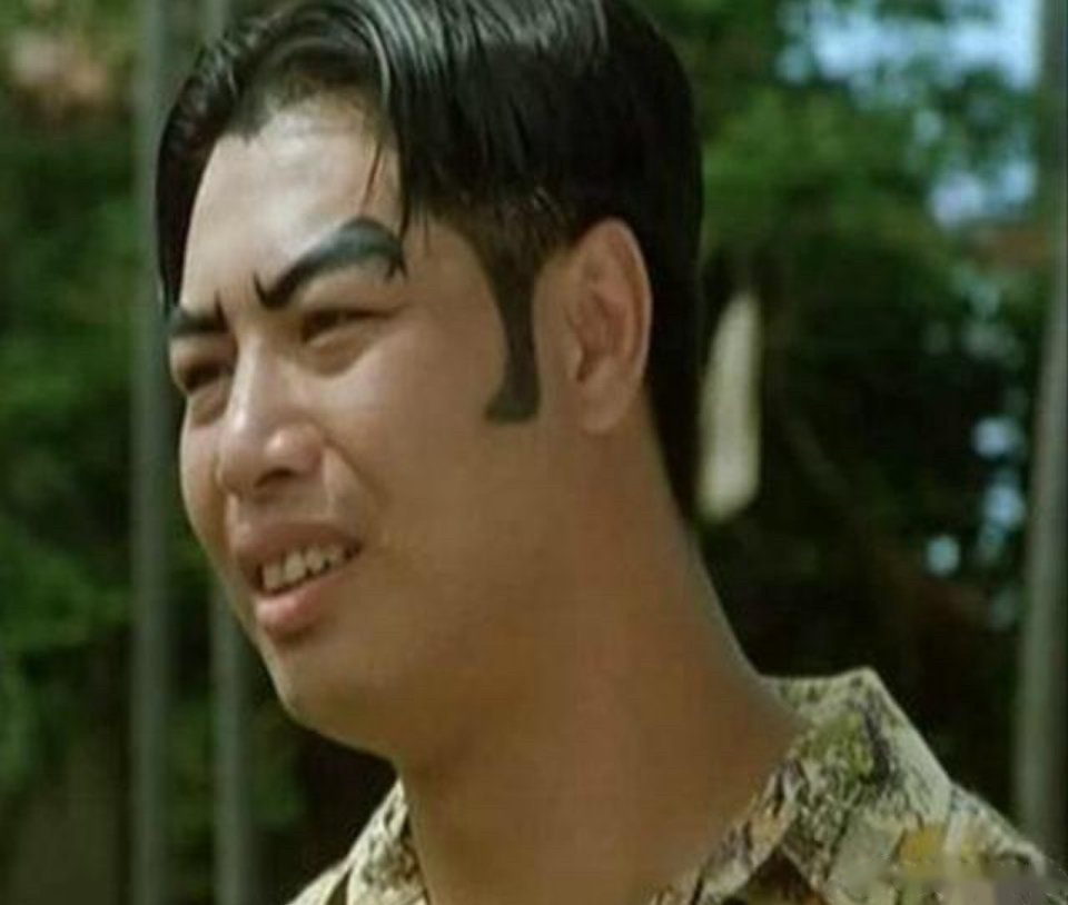 如花扮演者李健仁中风# 周星驰御用配角李健仁,曾饰演过如花这个经典