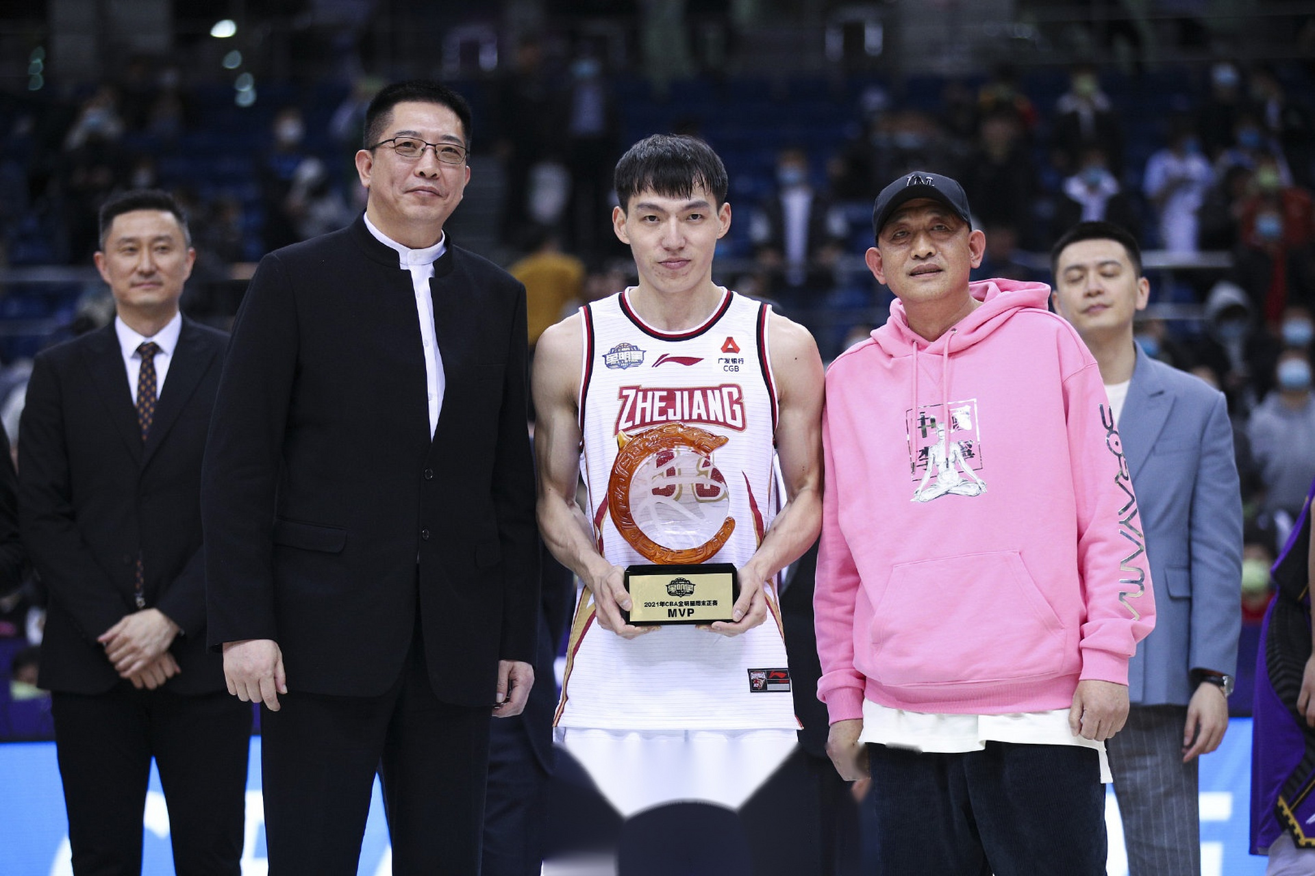 南区明星队123:109胜北区明星队,吴前获得mvp!