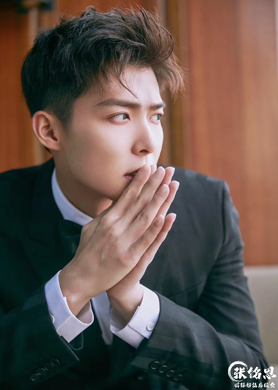 [给你小心心]向全世界安利张铭恩 张铭恩个人向: 1995年出生的他今年