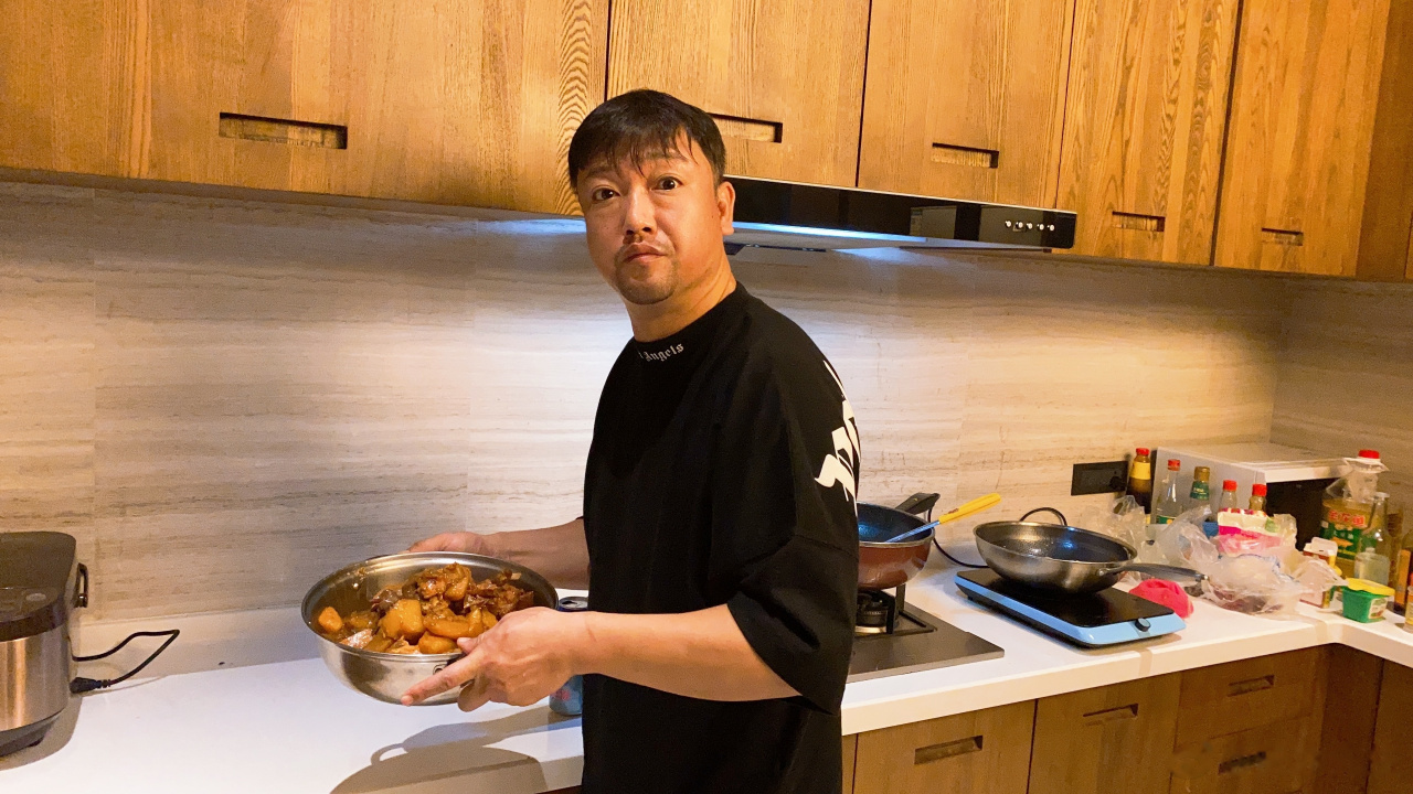 端午节#今天给家里人再整一桌子好吃的,也不知道大家吃没吃粽子,给