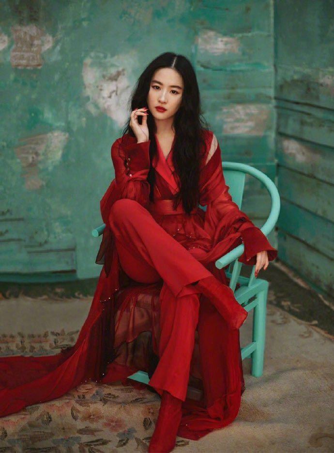 刘亦菲凤凰裙##刘亦菲花木兰# 刘亦菲 我们心中的女神形象.