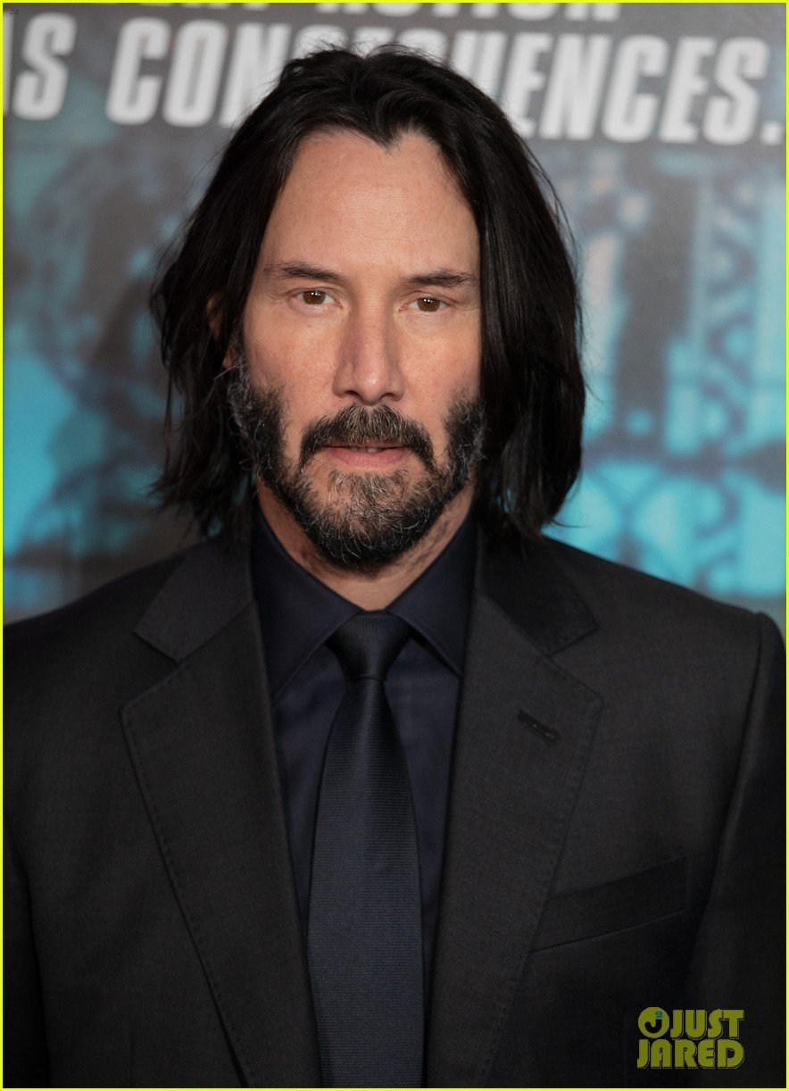 一年前的今天,基努里维斯出席电影《疾速特攻》伦敦放映会