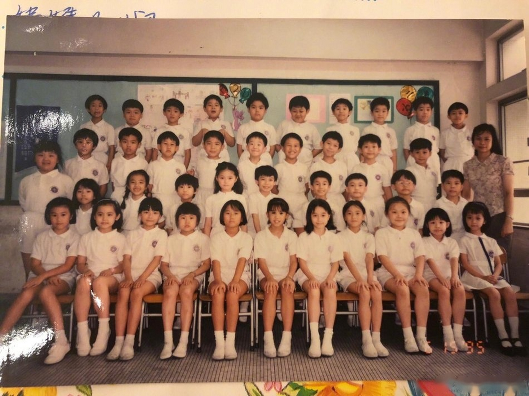 气质与生俱来?豆瓣女神晚晚小时候照片曝光长这样.