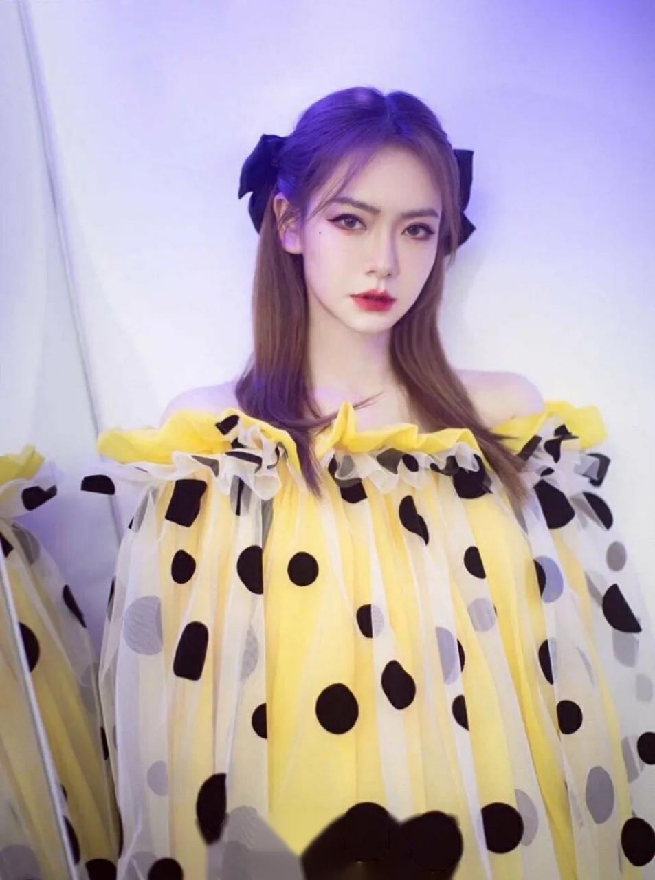 周也,吴宣仪,戚薇,程潇,虞书欣的脑后双蝴蝶结造型,你最能get谁[兔子]