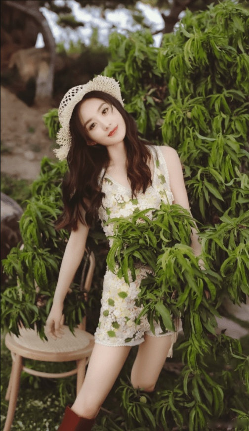 赵丽颖森系精灵大片#赵丽颖森系精灵大片上线,太美了!