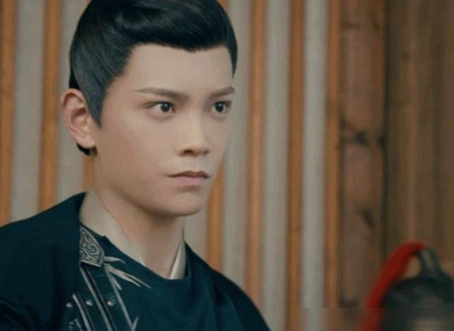 《传闻中的陈芊芊》韩烁为爱黑化,霸道护妻,奶狼之间互相切换,丁禹兮