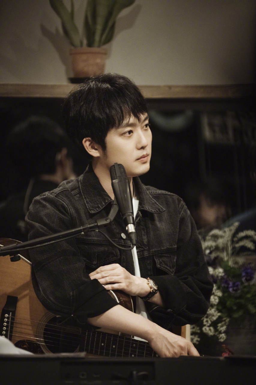 " 好妹妹乐队秦昊用歌声陪伴你