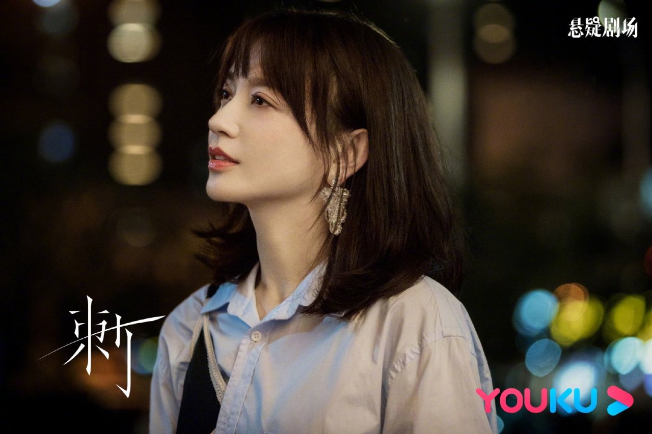 笑容与泪水并不冲突,开朗和忧郁也并不矛盾!