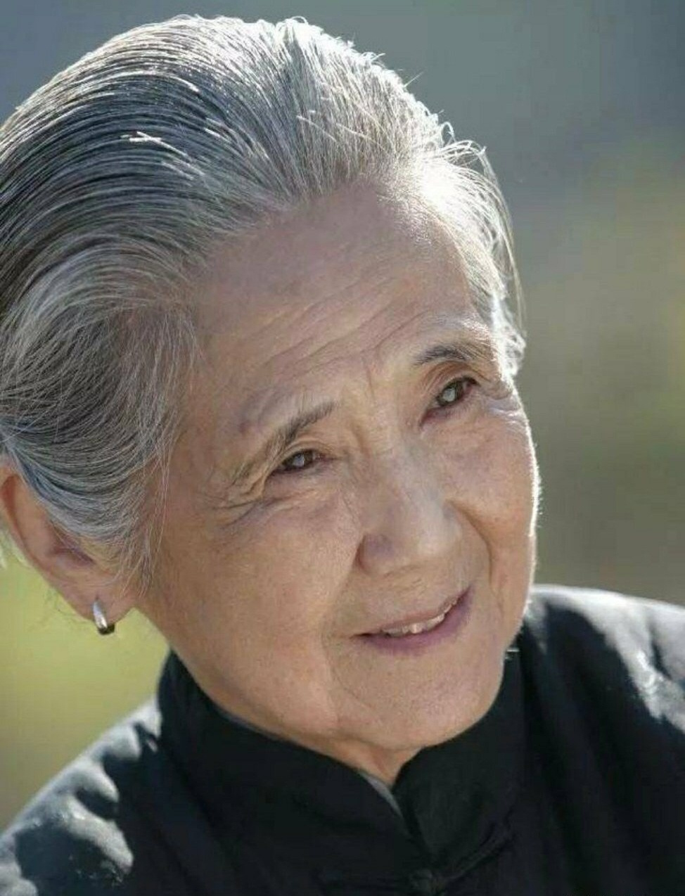 鲁园去世#小花奶奶也走了《暖春》里面小花儿的奶奶这次是真的琢怂