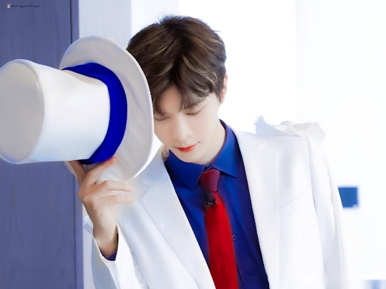 快来看看大帅哥cos怪盗基德[期待]太帅了!@范丞丞