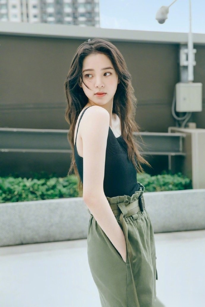 欧阳娜娜0615生日快乐 团宠奶音小公主,盐甜酷帅皆可行!